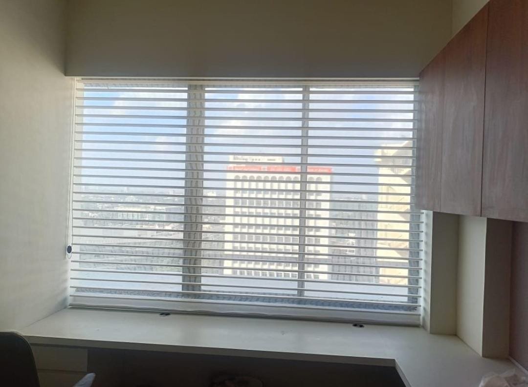 Sheer Venetian Blinds – Office